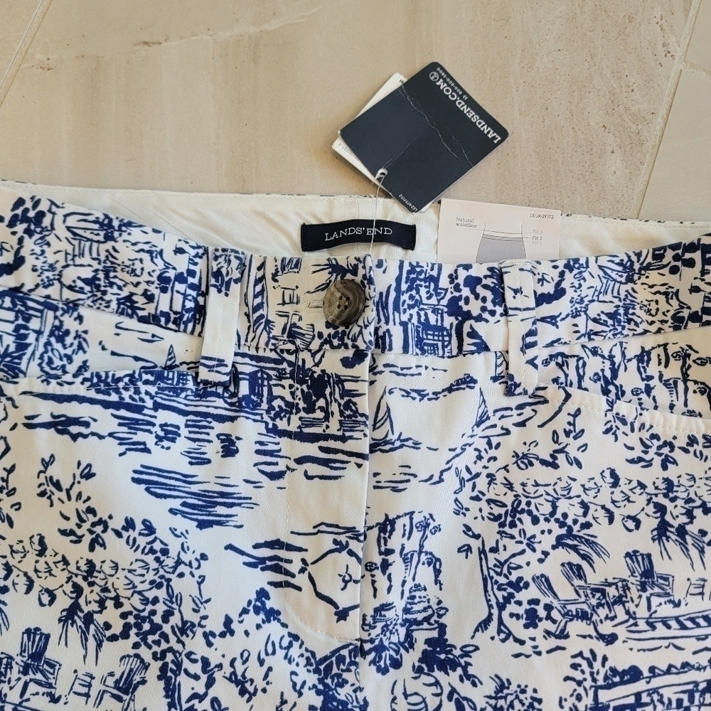Lands' End Blue White Resort River Beach Print Mid Rise Capri Pants Size 2 - Picture 3 of 14